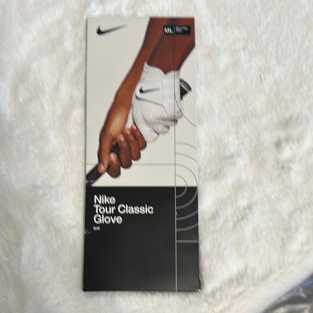 Nike Tour Classic Golf Glove Men’s Reg Right NWT